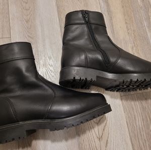 Men's Black Leather Military Boots Size 6- Logistik Unicorp Made in Canada